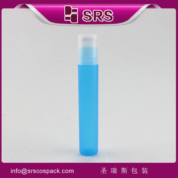 cylinder blue empty plastic roll on bottle 15ml with three balls