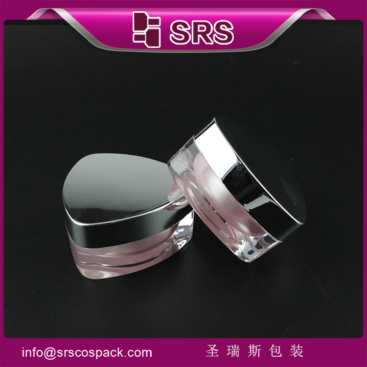 J080 empty pink triangle 10ml luxury acrylic lip balm jar