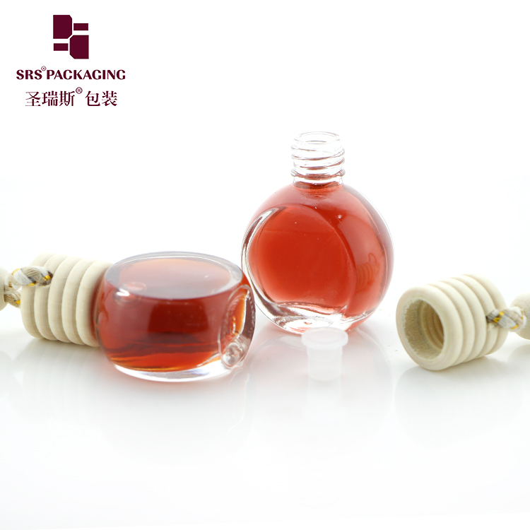 Wholesale 8ml Mini Empty Car Diffuser Bottle Car Perfume Container with Hanging Wooden Lid