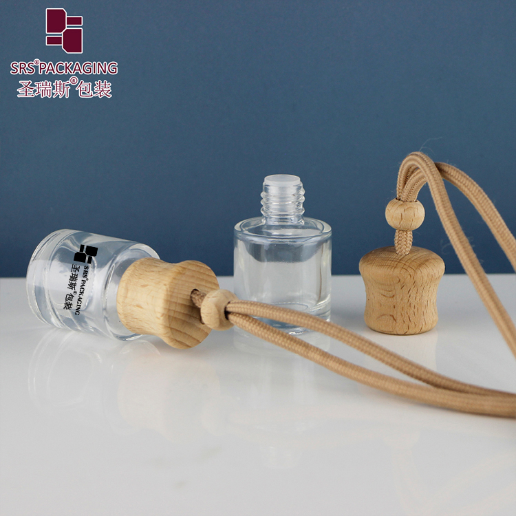 Square Shape Glass Car Perfume Bottles Pendant 8ml Perfume Empty glass car diffuser bottles