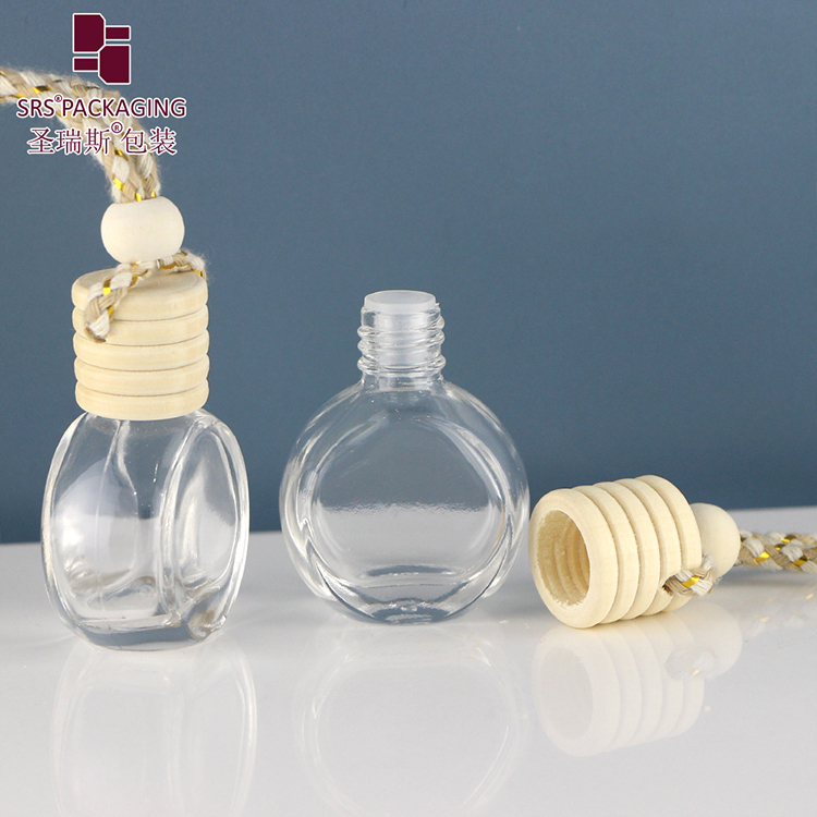 Wholesale 8ml Mini Empty Car Diffuser Bottle Car Perfume Container with Hanging Wooden Lid