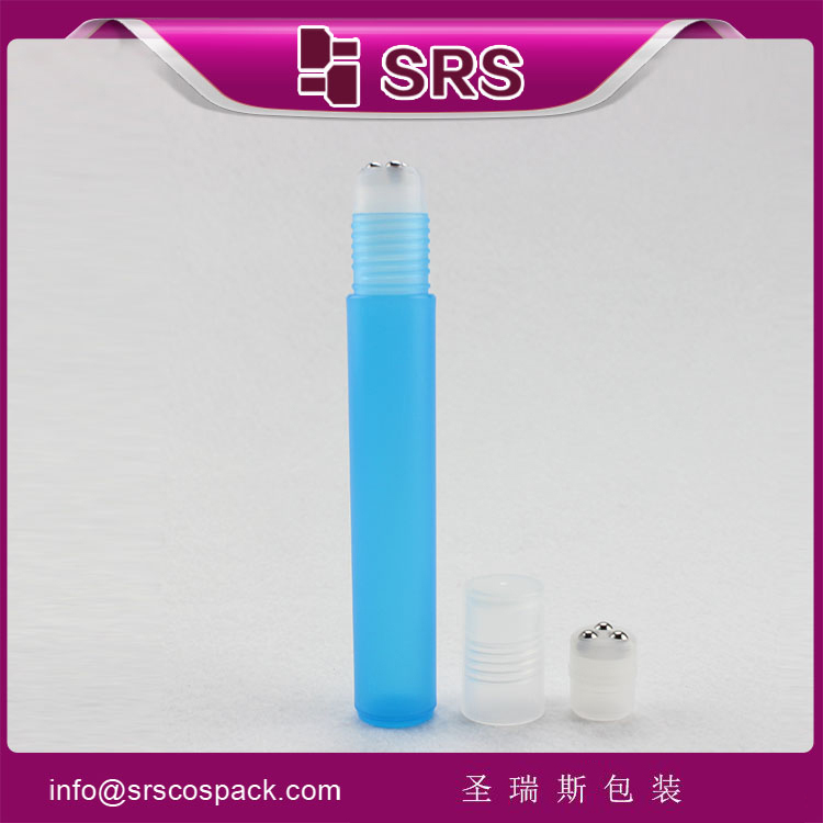 cylinder blue empty plastic roll on bottle 15ml with three balls